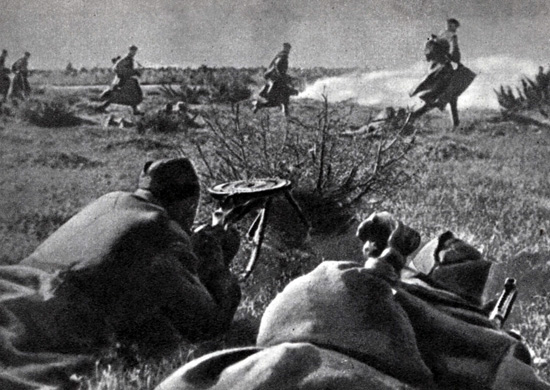 Soviet infantry in battle near Riga, October 1944. Ministry of Defence of the Russian Federation